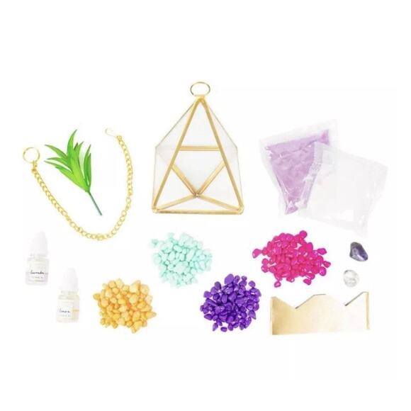 STMT D.I.Y. Crystal Terrarium Activity Kit Hanging Garden with Gems & Oils - Picture 7 of 8